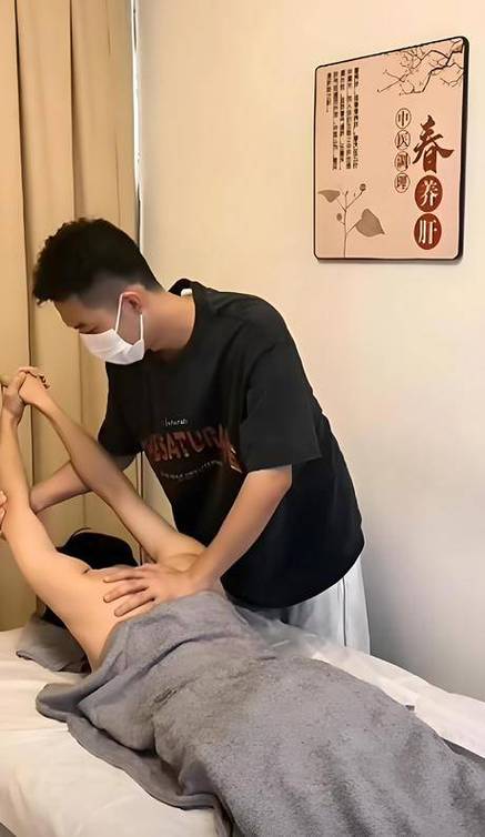 高潮毛片无遮挡网站的相关介绍