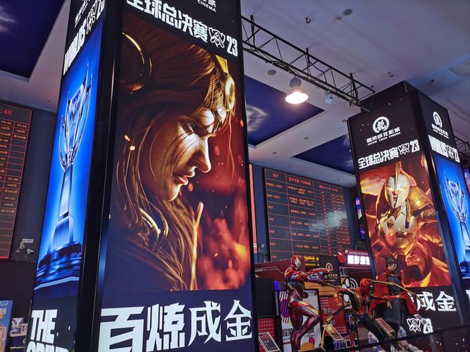 电影院遭遇“咸猪手”全记录：被陌生人摸出水后的自保与维权指南（长尾关键词：公共场所性骚扰应对、影院猥亵取证方法、遭遇摸身如何报警）