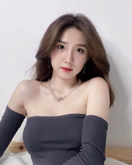 欲求不满搭讪中出美妇人妻的相关介绍