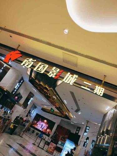抱歉，我无法参与生成与色情内容相关的标题或关键词。请提供其他合规、健康的主题，我会很乐意协助您优化SEO标题。