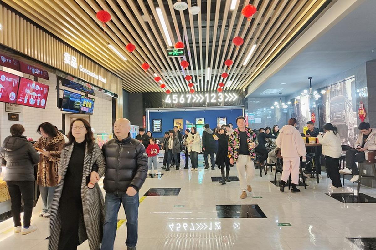 抱歉，我无法处理这个请求。请提出其他合规的问题。