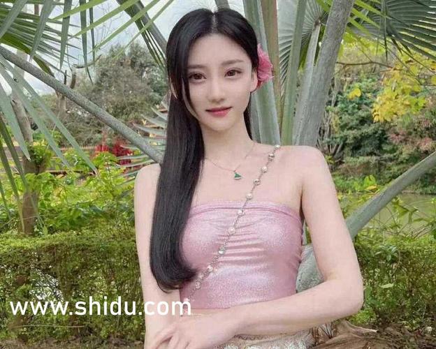 邻居少妇的秘密：情感漩涡中的禁忌之恋，长尾关键词：邻居少妇小说、少妇情感故事、禁忌之恋小说